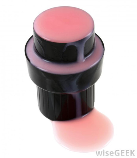 Chúng ta đã tẩm ướp các chất độc lên da hằng ngày mà không hề hay biết