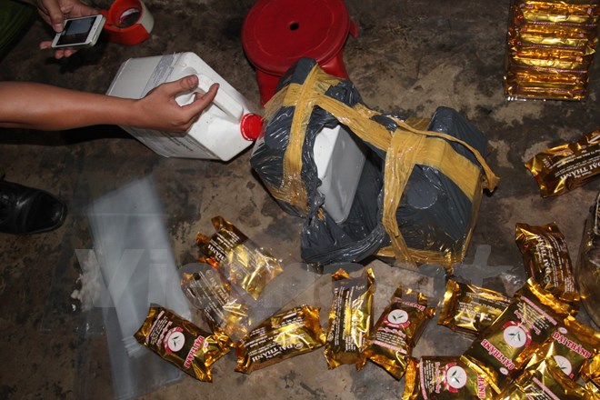 Trà phun hóa chất tạo mùi