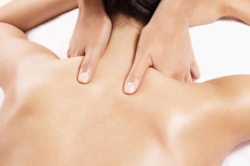 Cách massage cổ đúng