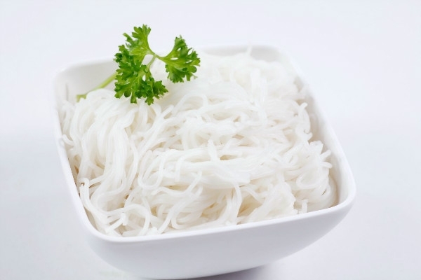 dinhduonghoc.com - cách nhận biết bún sạch và bún hóa chất