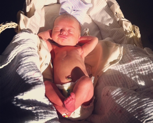 dinhduonghoc.com - cách khắc phục chân vòng kiềng ở trẻ